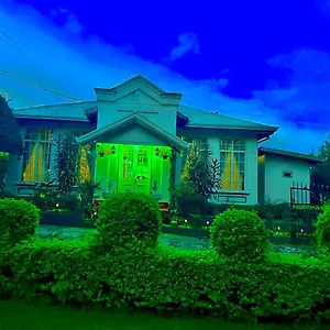 https://princess-bangalow.kandyhotelsnow.com